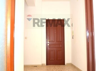 Hall / corridoio - Appartamento Via Vincenzo Bellini
 
108, Sant'Agata Li Battiati - foto 26