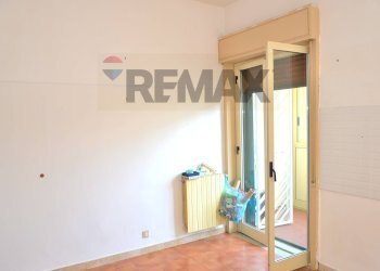 Stanza vuota - Appartamento Via Vincenzo Bellini
 
108, Sant'Agata Li Battiati - foto 35