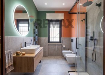 Bagno - Appartamento Via Vincenzo Bellini
 
108, Sant'Agata Li Battiati - foto 39
