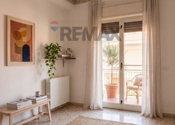 Soggiorno - Appartamento Via Vincenzo Bellini
 
108, Sant'Agata Li Battiati - foto 46