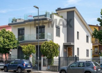 Casa all\'aperto - Appartamento Via Vincenzo Bellini
 
108, Sant'Agata Li Battiati - foto 48
