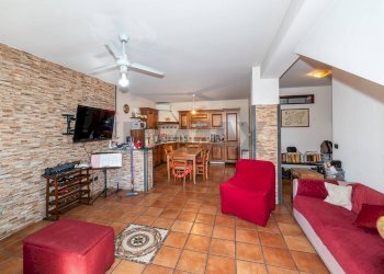 Sala da pranzo - Villa Via Marsala
 
23/A, Mascalucia - foto 8