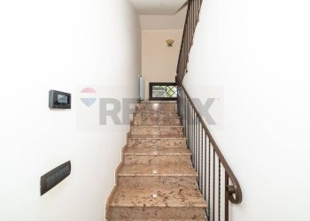 Scale - Villa Via Marsala
 
23/A, Mascalucia - foto 18