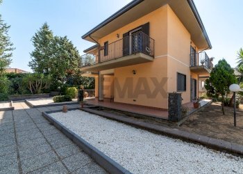 Casa all\'aperto - Villa Via Marsala
 
23/A, Mascalucia - foto 30