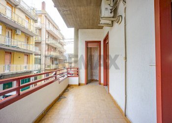 Balcone - Apartment Via Vittorio Emanuele Orlando
 
34, Adrano - photo 13