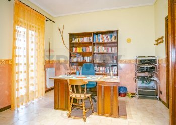 Ufficio - Apartment Via Vittorio Emanuele Orlando
 
34, Adrano - photo 15