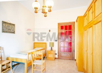 Sala da pranzo - Apartment Via Vittorio Emanuele Orlando
 
34, Adrano - photo 27