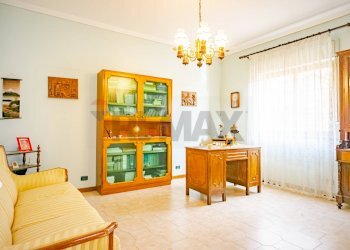 Soggiorno - Apartment Via Vittorio Emanuele Orlando
 
34, Adrano - photo 31