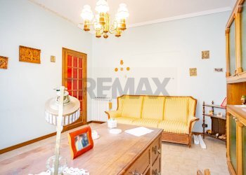 Sala da pranzo - Apartment Via Vittorio Emanuele Orlando
 
34, Adrano - photo 32