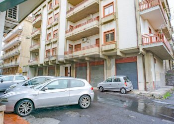 Edificio all\'aperto - Apartment Via Vittorio Emanuele Orlando
 
34, Adrano - photo 42
