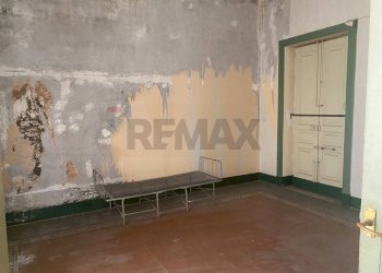 Balcone - Appartamento via teatro
 
10, Paterno - foto 13