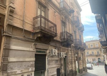 Edificio all\'aperto - Appartamento via teatro
 
10, Paterno - foto 25