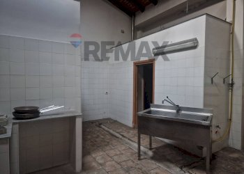 Bagno - Locale Commerciale Via Santa Maria la stella
79, Aci Sant'Antonio - foto 8