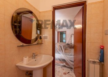 Bagno - Independent house Via de Caro
 
13, Caltagirone - photo 17