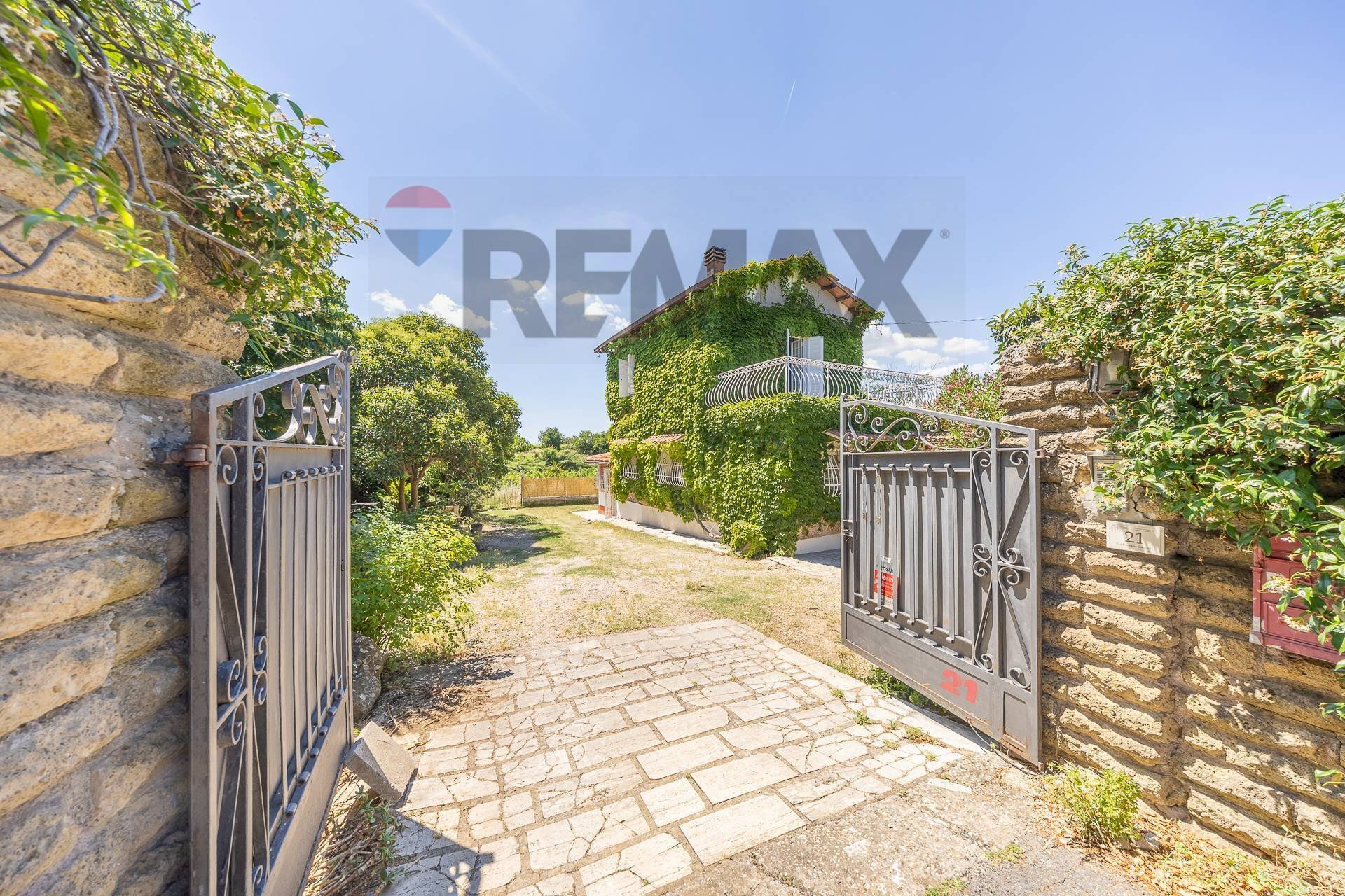 Casa all\'aperto - Villa Via Fontana Candida
 
21, Monte Porzio Catone - foto 1