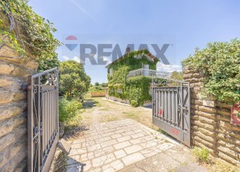 Casa all\'aperto - Villa Via Fontana Candida
 
21, Monte Porzio Catone - foto 1