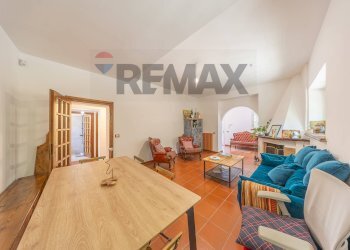 Sala da pranzo - Villa Via Fontana Candida
 
21, Monte Porzio Catone - foto 24
