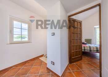 Hall / corridoio - Villa Via Fontana Candida
 
21, Monte Porzio Catone - foto 46