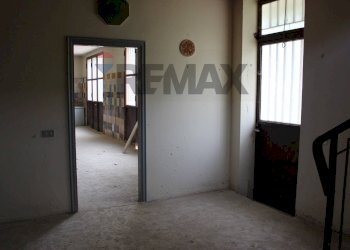 Stanza vuota - Villa via botticelli
 
3, Poggibonsi - foto 35