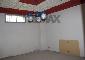 Stanza vuota - Villa via botticelli
 
3, Poggibonsi - foto 52