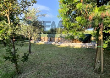 Giardino - Villa VIA PIETRAMARINA
 
180, Vinci - foto 29