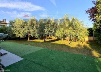 Giardino - Villa VIA PIETRAMARINA
 
180, Vinci - foto 30