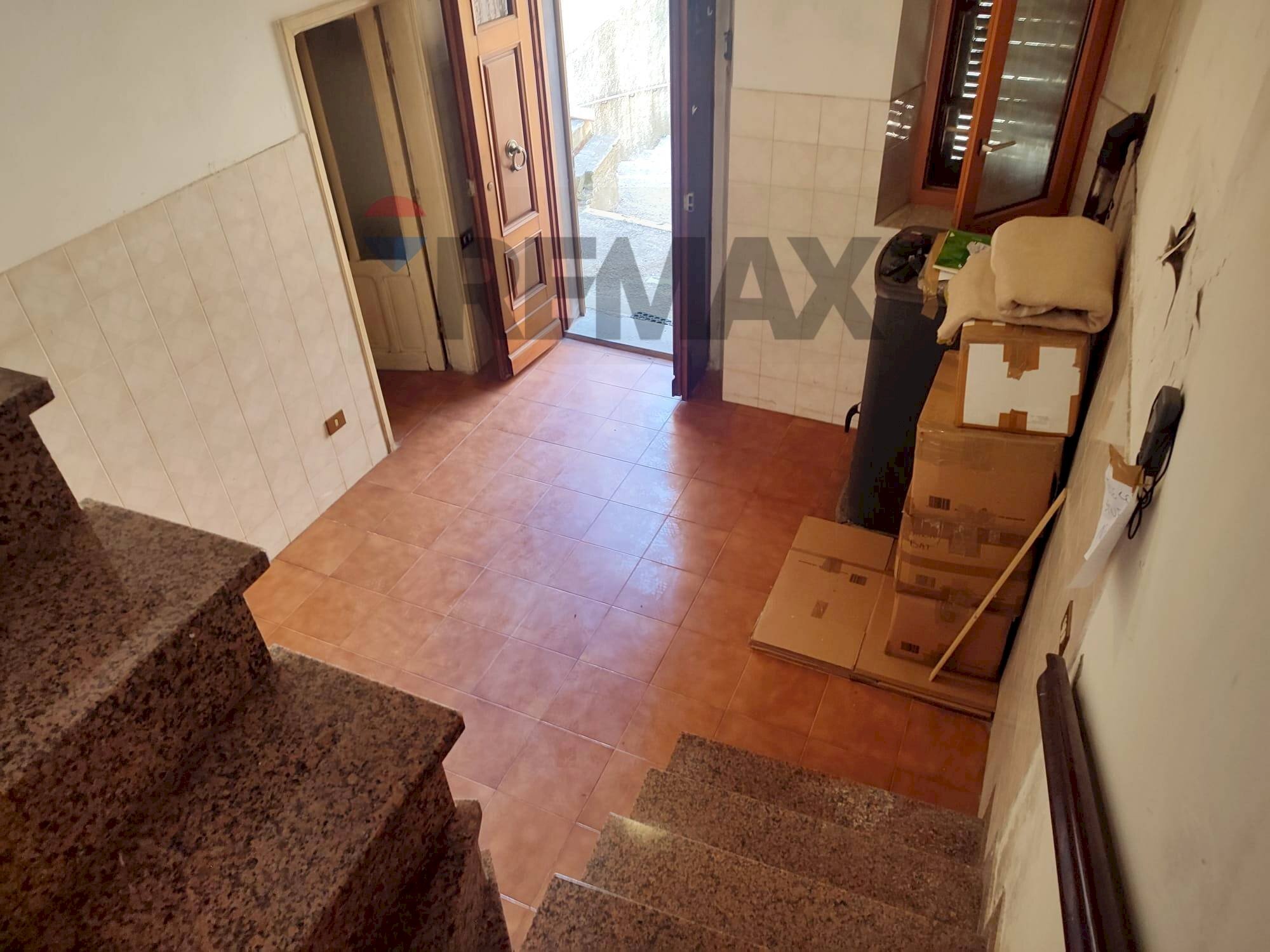 Scale - Independent house via trieste
 
2, Castell'Azzara - photo 1