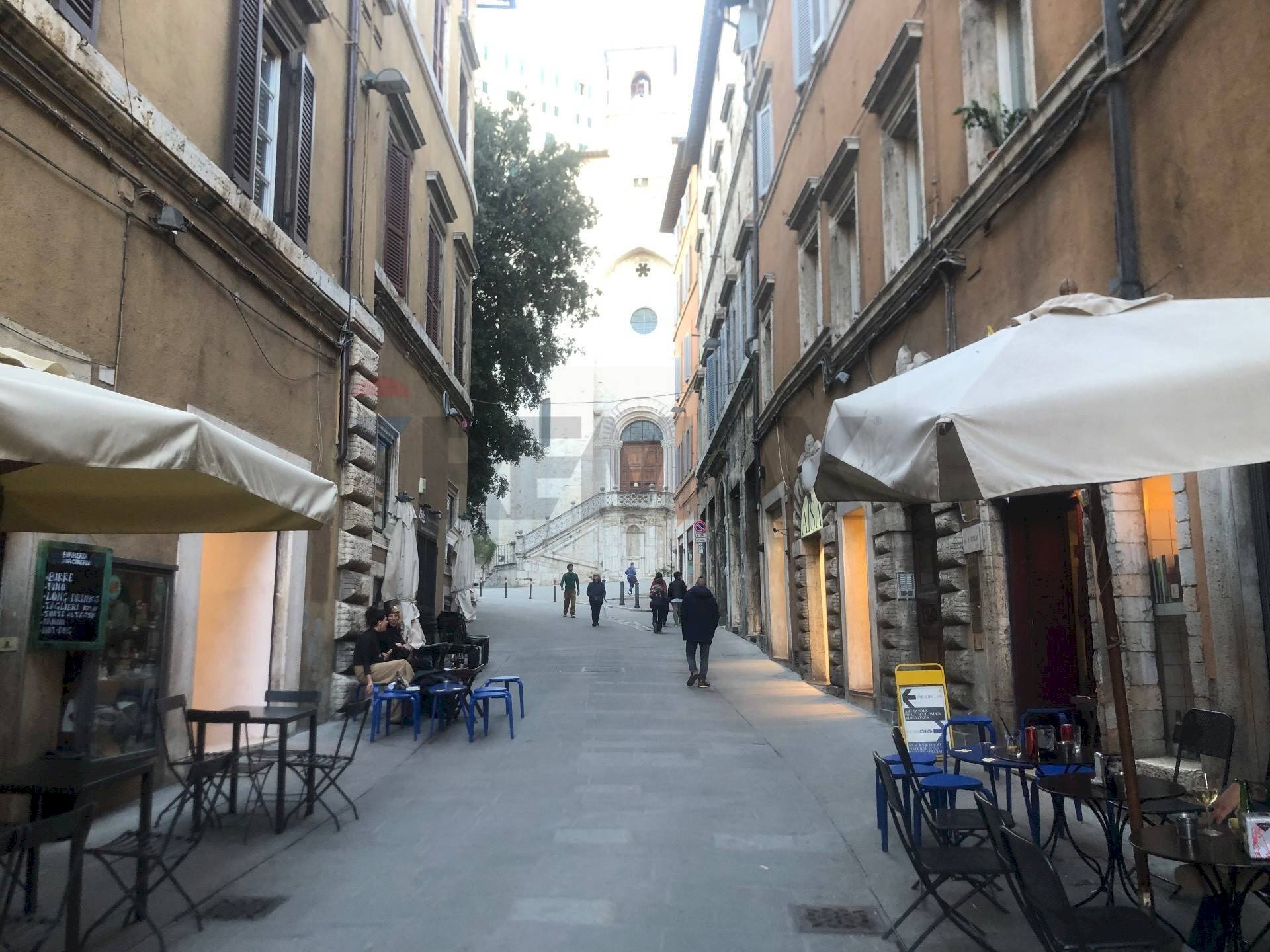 Edificio all\'aperto - Terreno non edificabile Corso Cavour
 
26, Perugia - foto 1