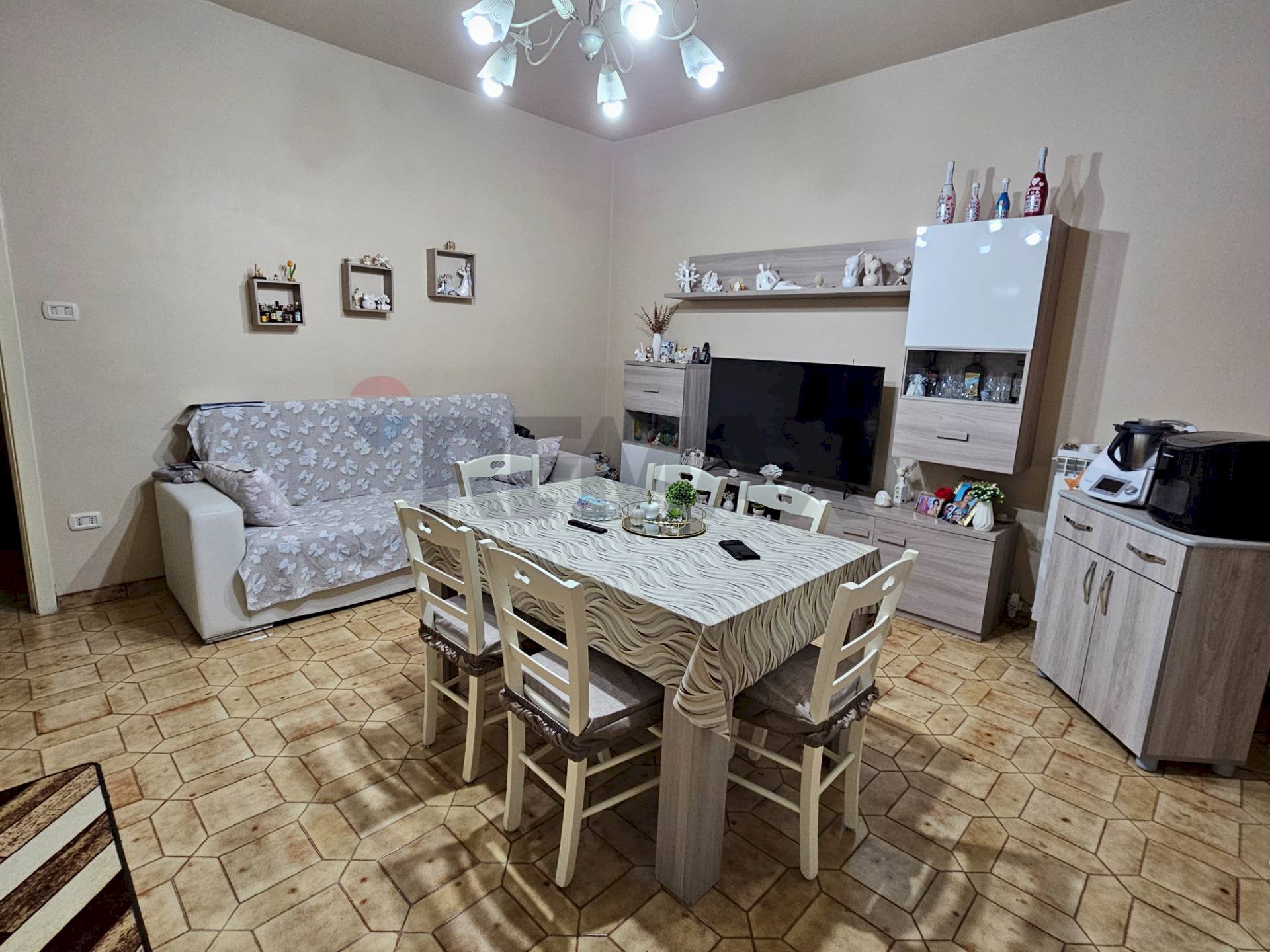 Sala da pranzo - Trilocale Via Monte Faito
51, Napoli - foto 2