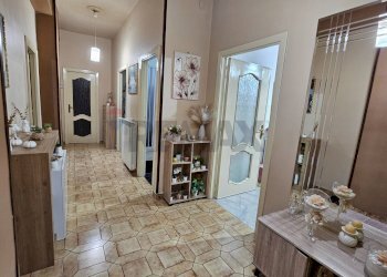 Hall / corridoio - Appartamento Via Monte Faito
 
51, Napoli - foto 4