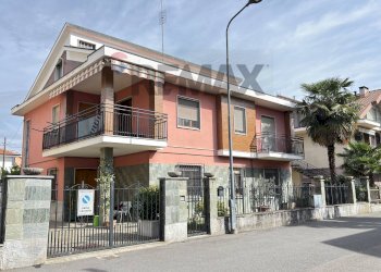 Casa all\'aperto - Casa semi indipendente via San giovanni Bosco
 
7, La Loggia - foto 2