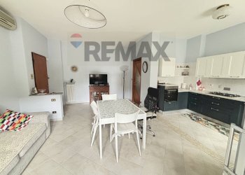 Sala da pranzo - Casa semi indipendente via San giovanni Bosco
 
7, La Loggia - foto 14