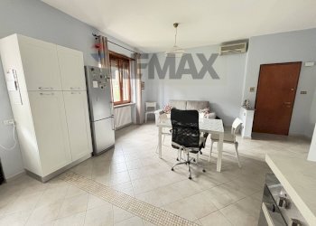 Sala da pranzo - Casa semi indipendente via San giovanni Bosco
 
7, La Loggia - foto 18