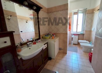 Bagno - Trilocale via vittorio veneto
 
21, Villanova d'Asti - foto 3