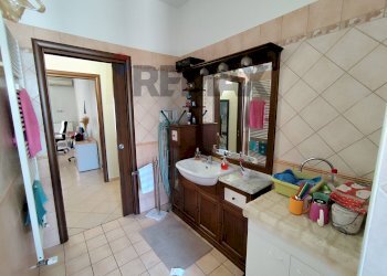 Bagno - Trilocale via vittorio veneto
 
21, Villanova d'Asti - foto 7