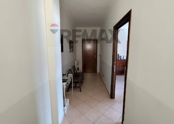 Hall / corridoio - Trilocale via vittorio veneto
 
21, Villanova d'Asti - foto 15