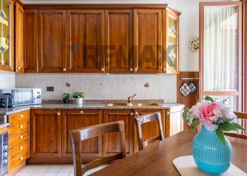 Cucina - Villa Bifamiliare VIA VERDI
 
33, Besana in Brianza - foto 12