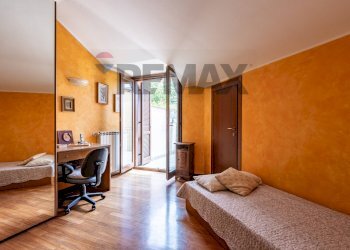 Camera / camera da letto - Villa Bifamiliare VIA VERDI
 
33, Besana in Brianza - foto 36