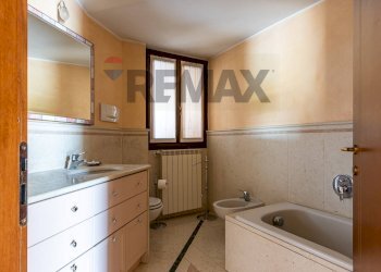 Bagno - Villa Bifamiliare VIA VERDI
 
33, Besana in Brianza - foto 40