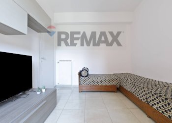 Soggiorno - Three-room apartment VIA PAPA GIOVANNI 23
 
29, Santa Maria Hoè - photo 1