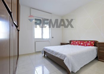 Camera / camera da letto - Three-room apartment VIA PAPA GIOVANNI 23
 
29, Santa Maria Hoè - photo 17