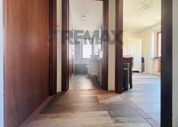 Hall / corridoio - Trilocale Piazza G. Fulvio
 
24, Castellina Marittima - foto 11