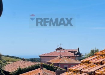 Edificio all\'aperto - Bilocale Piazza G. Fulvio
 
24, Castellina Marittima - foto 2