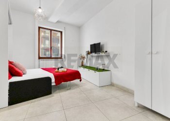 Camera / camera da letto - One-room apartment Via Giuseppe Mussi
16, Milano - photo 3