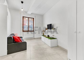 Soggiorno - One-room apartment Via Giuseppe Mussi
16, Milano - photo 17
