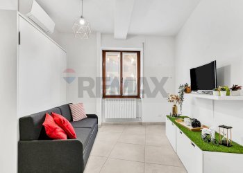 Soggiorno - One-room apartment Via Giuseppe Mussi
16, Milano - photo 19