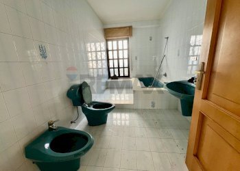 Bagno - Shop Via Appia Ovest
Snc, Arpaia - photo 31