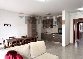 Sala da pranzo - Apartment Via San Gabriele dell'Addolorata
 
5, L'Aquila - photo 4
