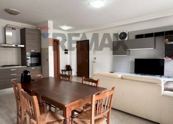 Sala da pranzo - Apartment Via San Gabriele dell'Addolorata
 
5, L'Aquila - photo 5