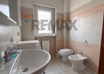 Bagno - Apartment Via San Gabriele dell'Addolorata
 
5, L'Aquila - photo 8